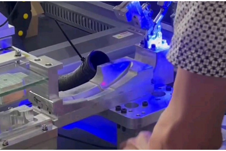 塑料激光焊接机操作安全指南