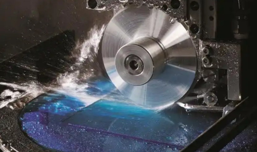 精密划片机在科研实验室的定制化应用