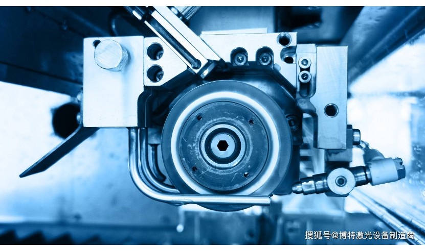 精密划片机在MEMS微结构切割中的难点分析