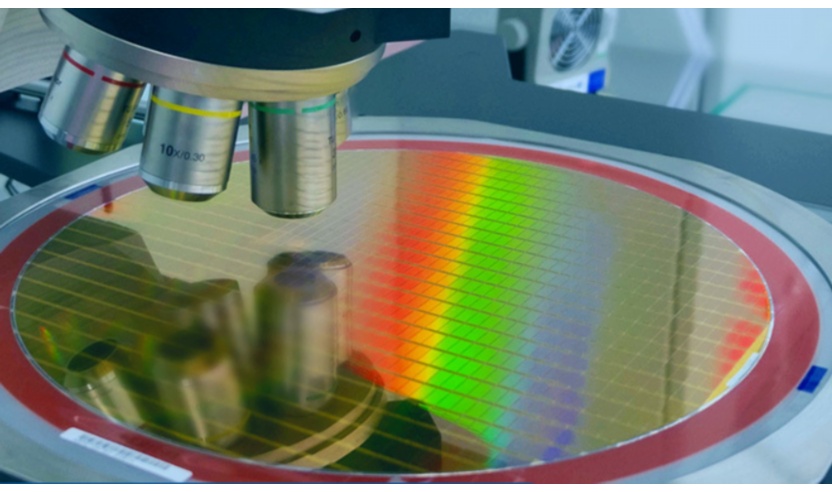 精密划片机行业痛点：人工依赖和设备精度矛盾与解决方案