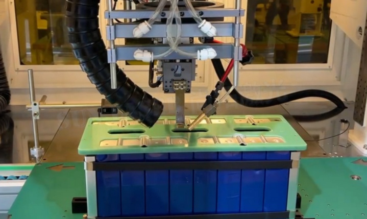 精密电池焊接设备实操指南