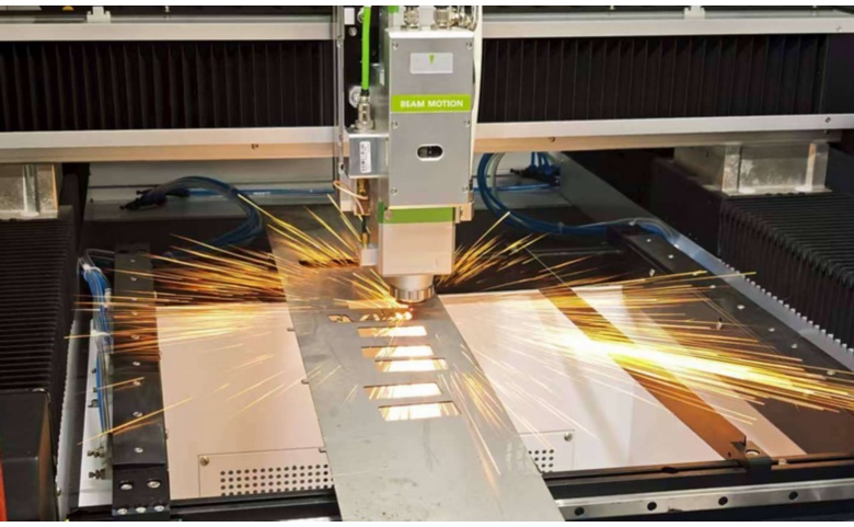 精密激光切割在新能源电池片加工中的落地实践